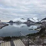 Auroraheim * Gryllefjord
