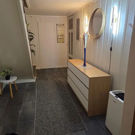 Auroraheim 펜션 Gryllefjord